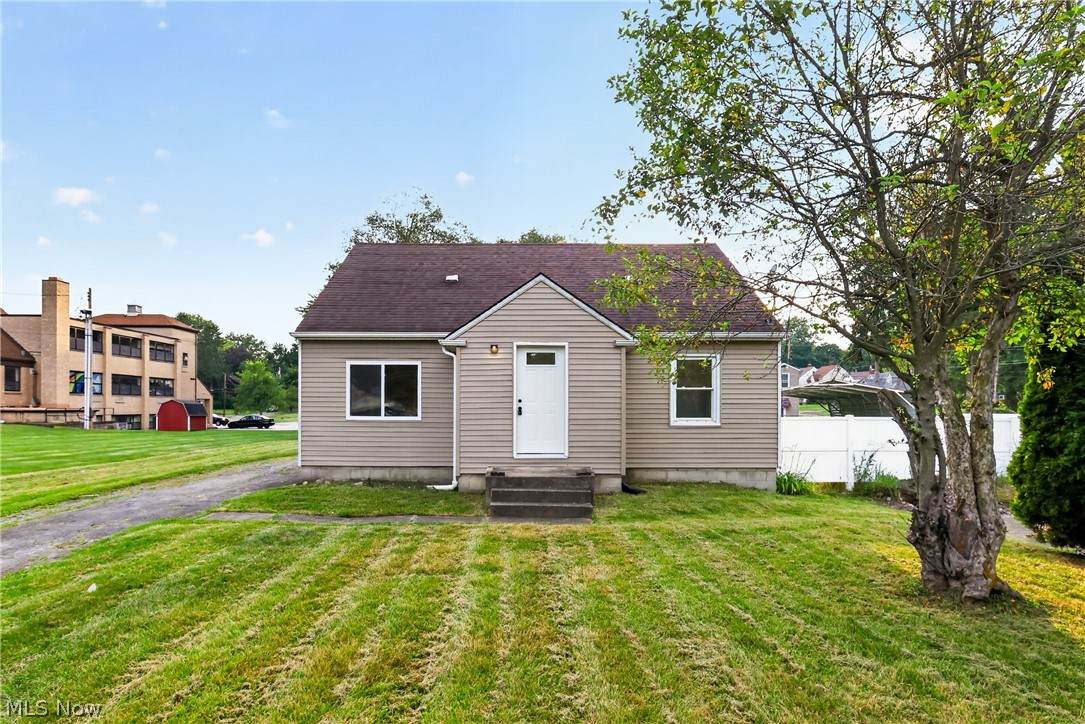 4916 Southern Boulevard - Photo 1
