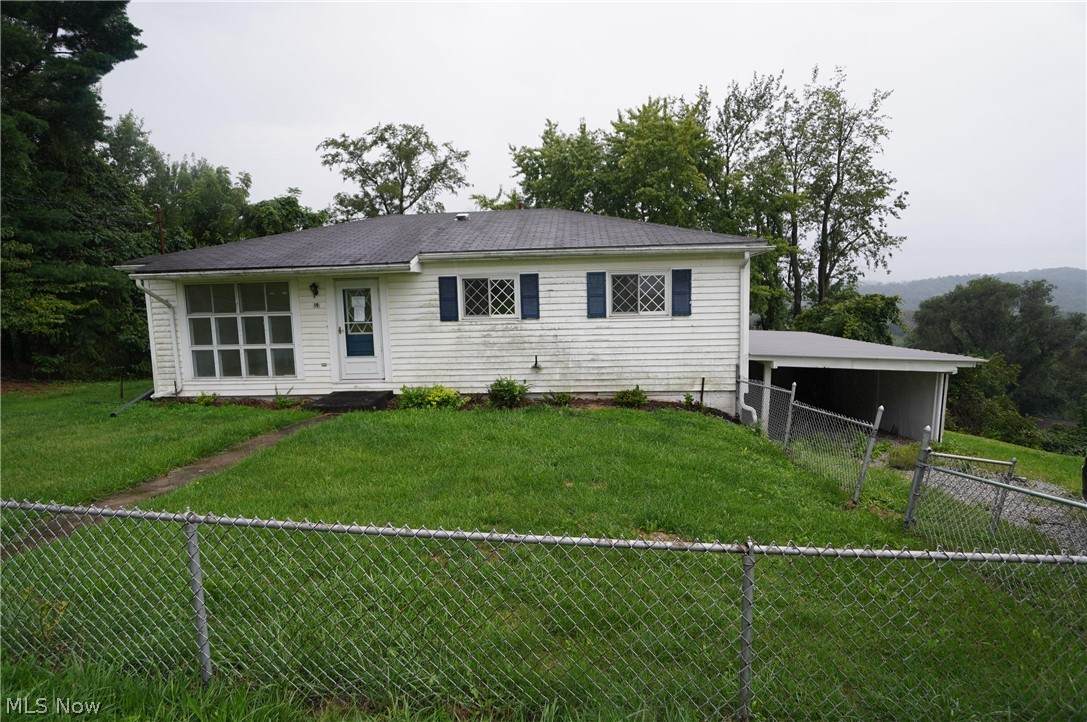 19 Hillcrest Drive - Photo 1
