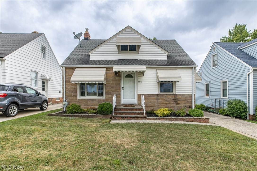 4310 Lincoln Avenue - Photo 1