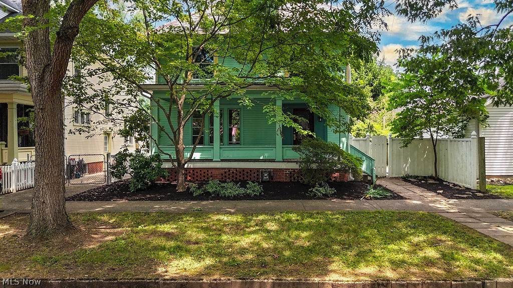 426 6th Street - Photo 1