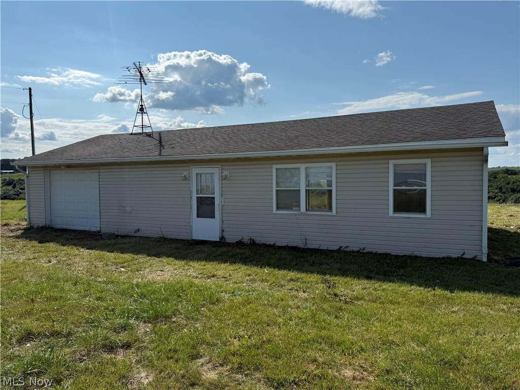 57806 Township Road 261 - Photo 1