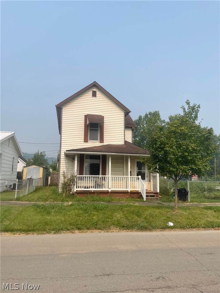 418 8th Street - Photo 1