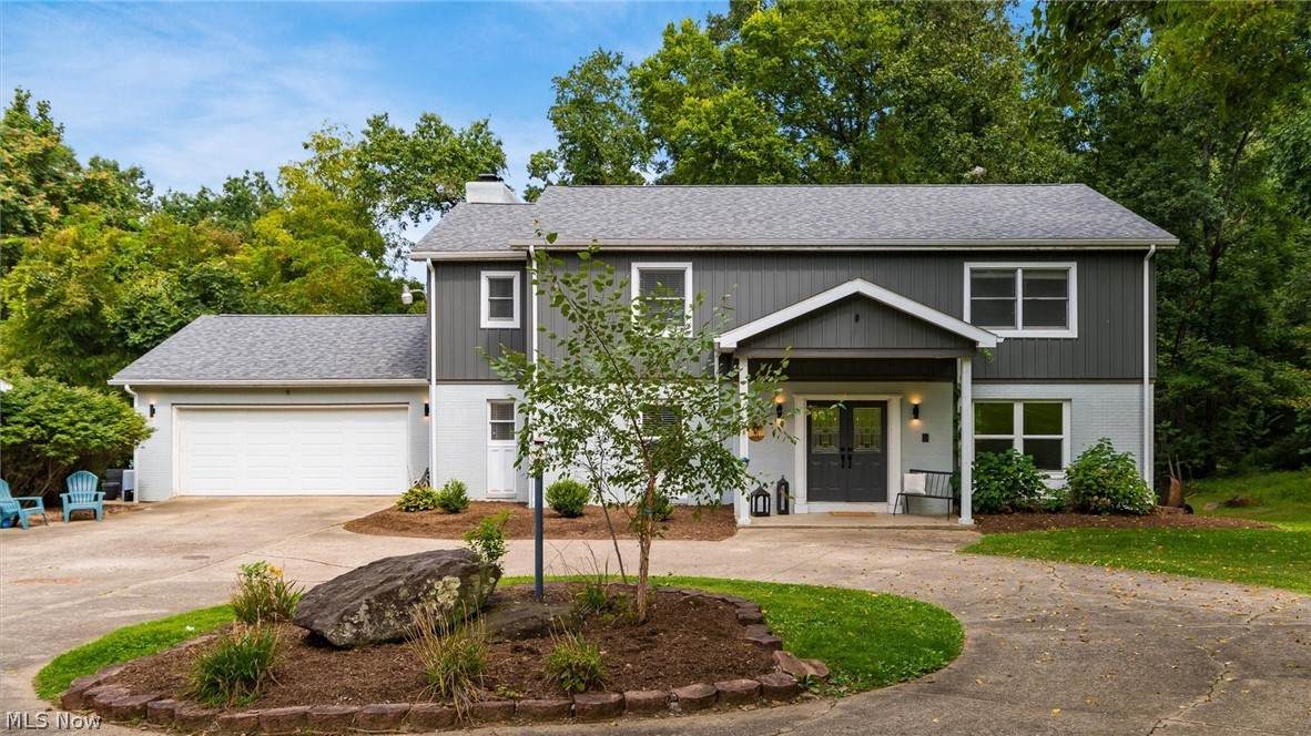 10525 Twin Oaks Drive - Photo 1