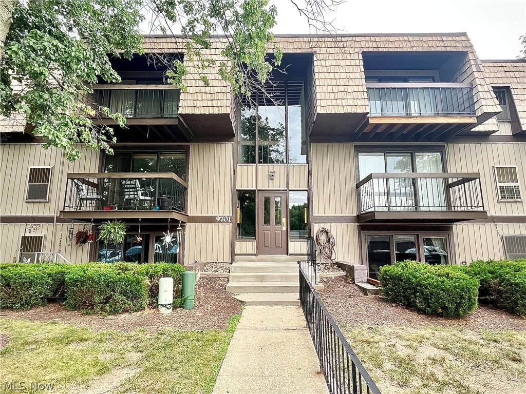 9701 Sunrise Boulevard - Photo 1