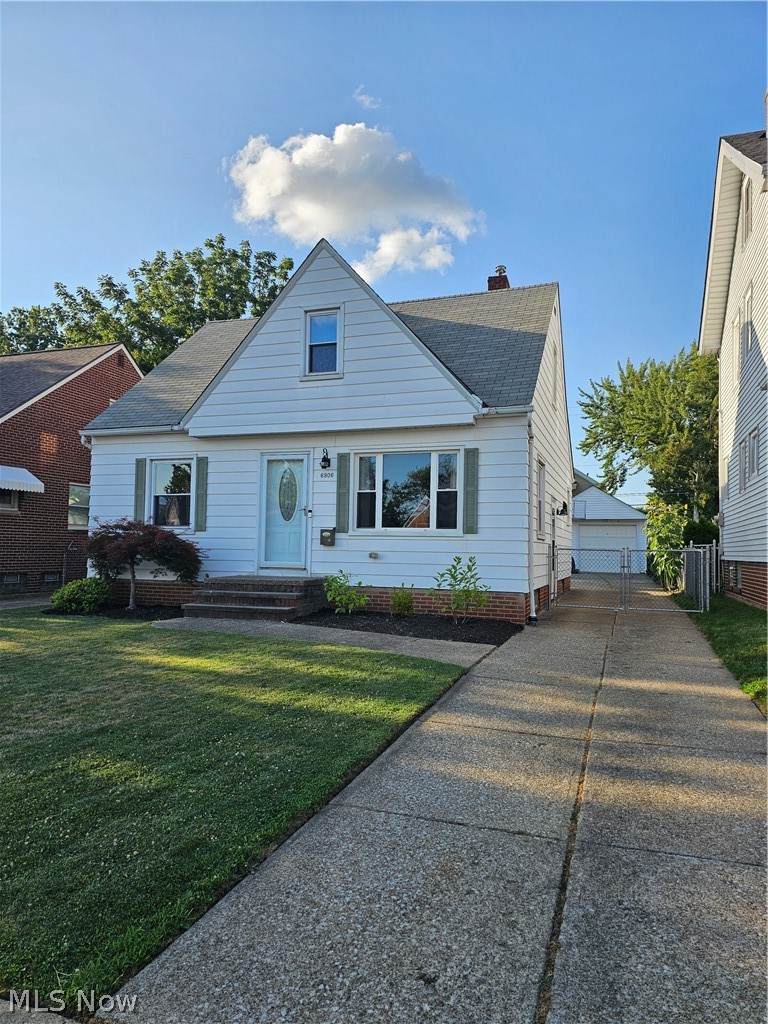 6906 Belmere Drive - Photo 1