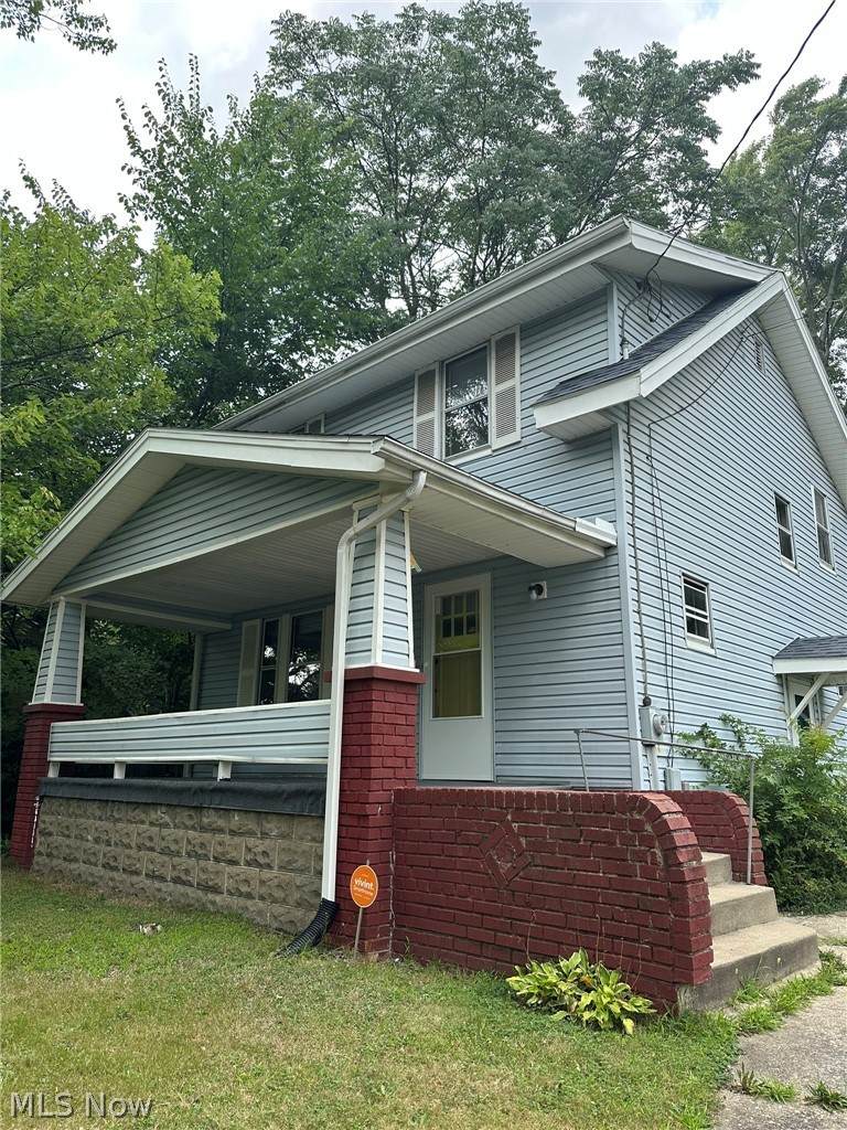 875 Mckinley Avenue - Photo 1