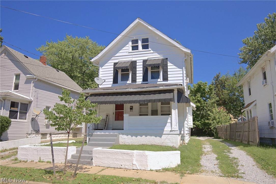 1375 Hart Street - Photo 1
