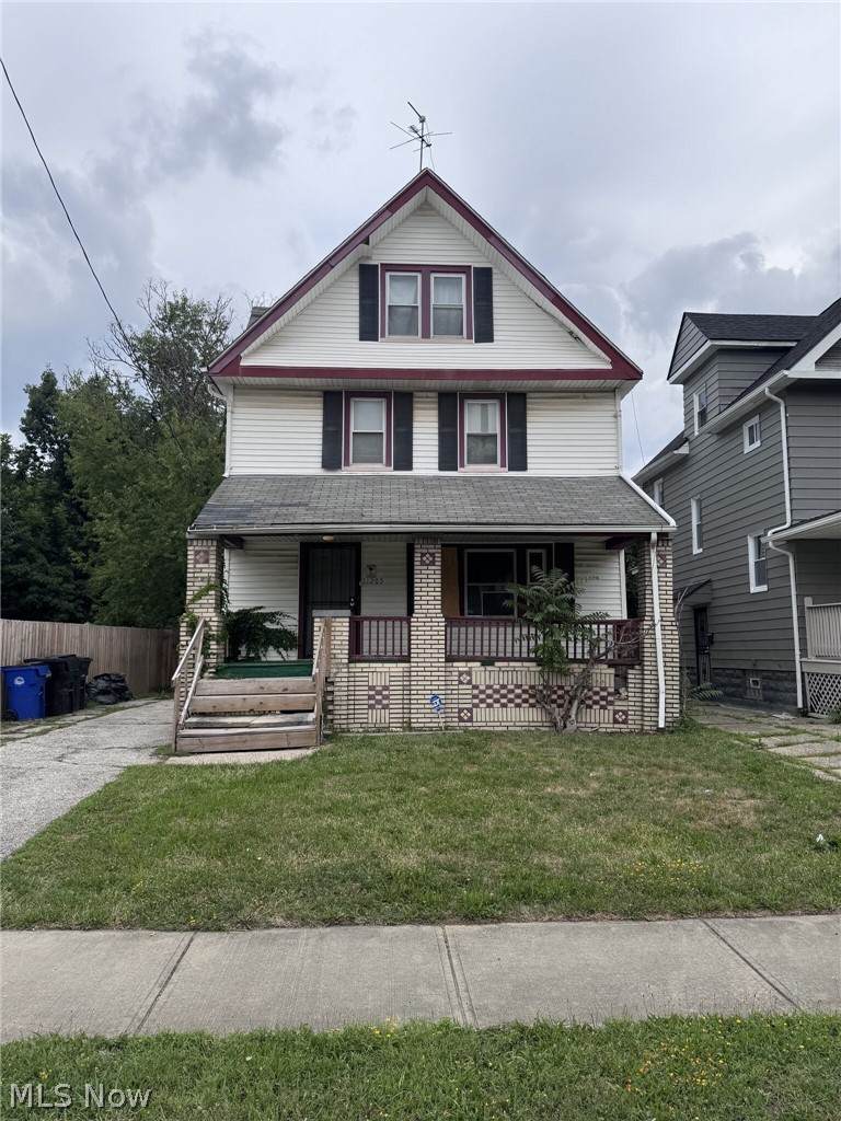 11205 Continental Avenue - Photo 1