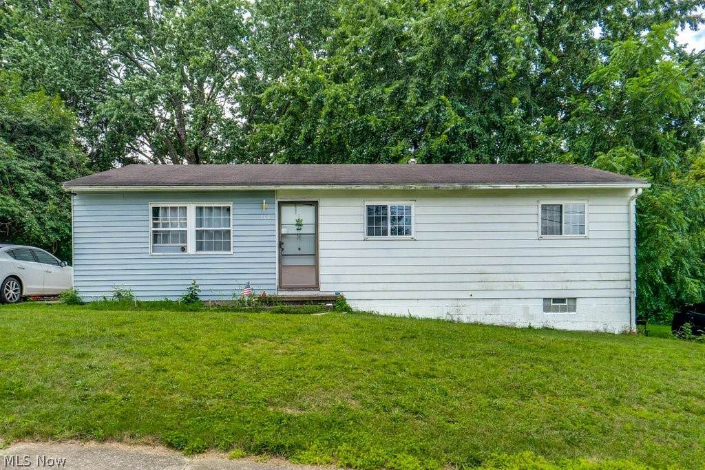 700 Belden Avenue - Photo 1