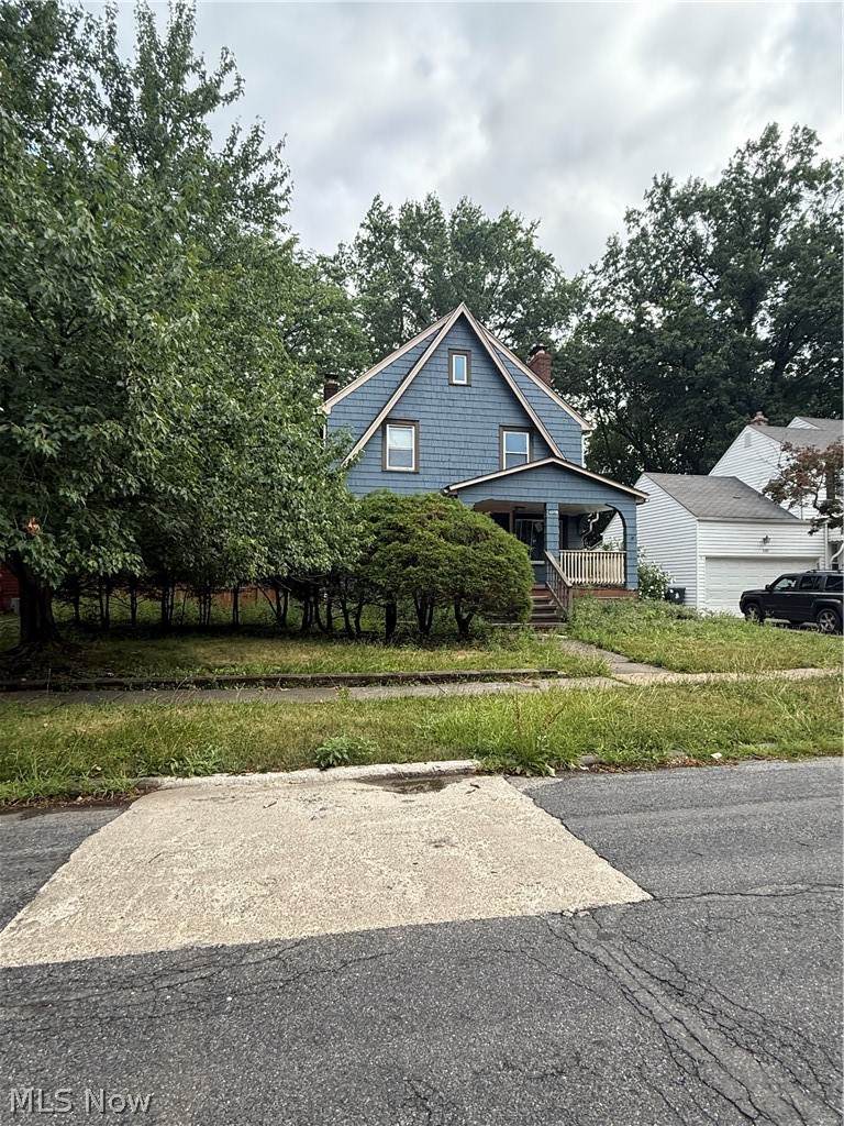 4009 Rosemond Road - Photo 1