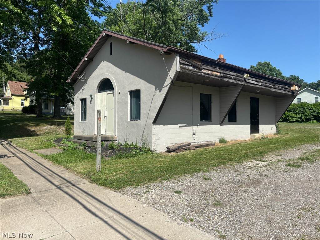 359 Eastland Avenue - Photo 1