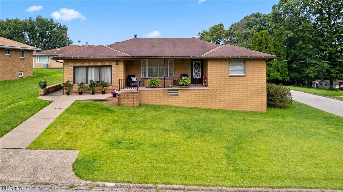 163 15th Street - Photo 1