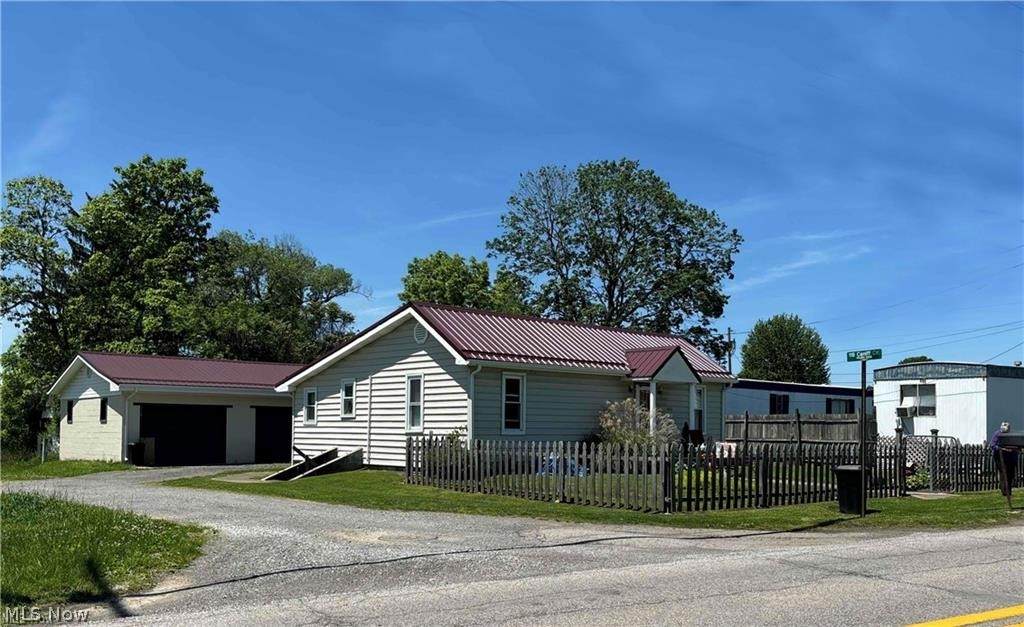 403 Lee Road - Photo 1