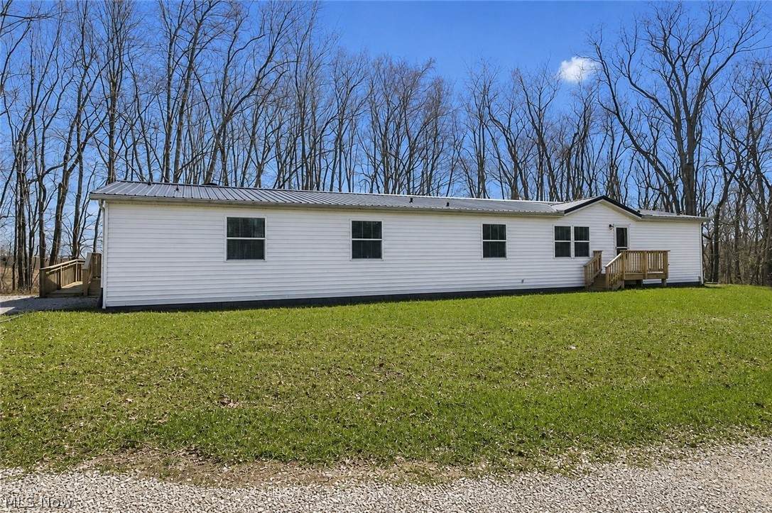 2525 Panther Drive - Photo 1