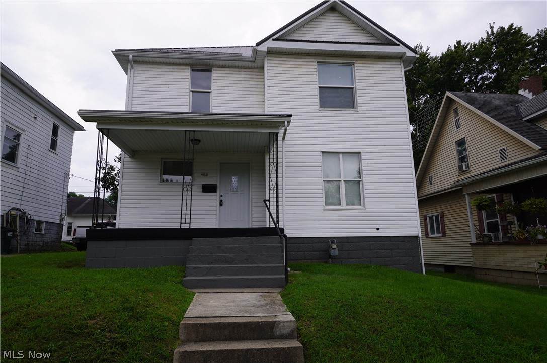 415 8th Street - Photo 1