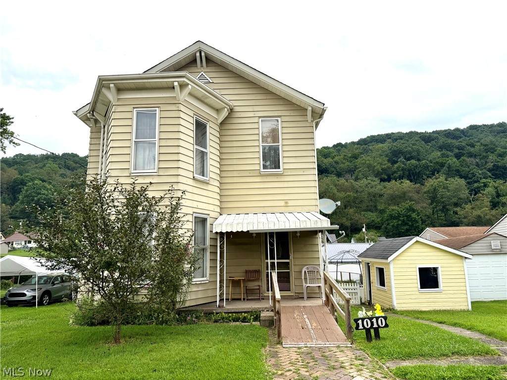 1010 Second Ave - Photo 1