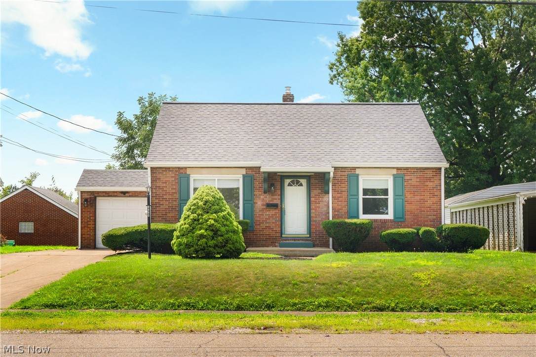 3008 Helen Place - Photo 1