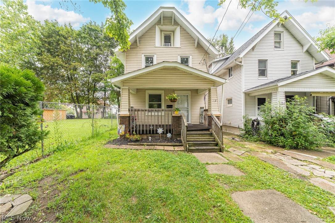 762 Garfield Street - Photo 1
