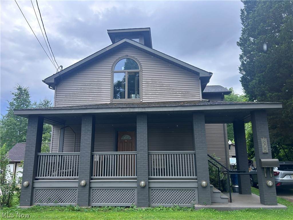 805 5th Street - Photo 1
