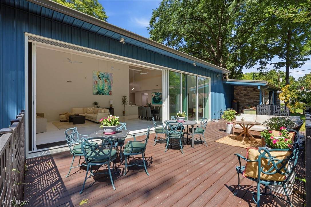 12866 Lake Shore Boulevard - Photo 1