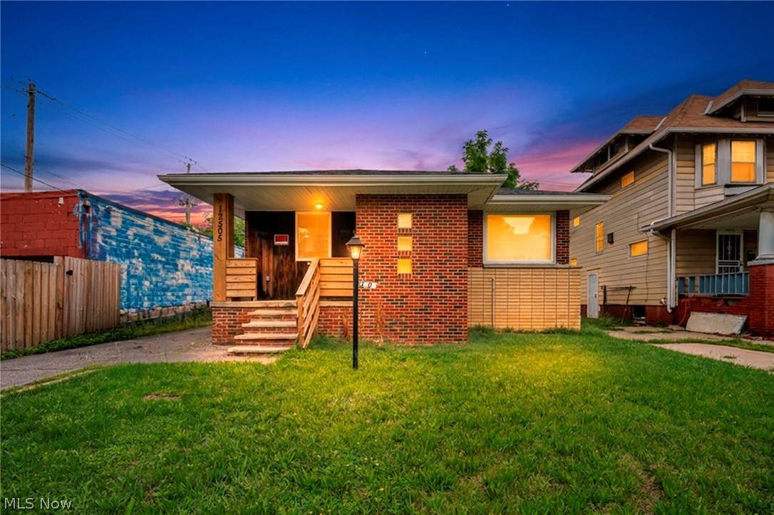12505 Arlington Avenue - Photo 1