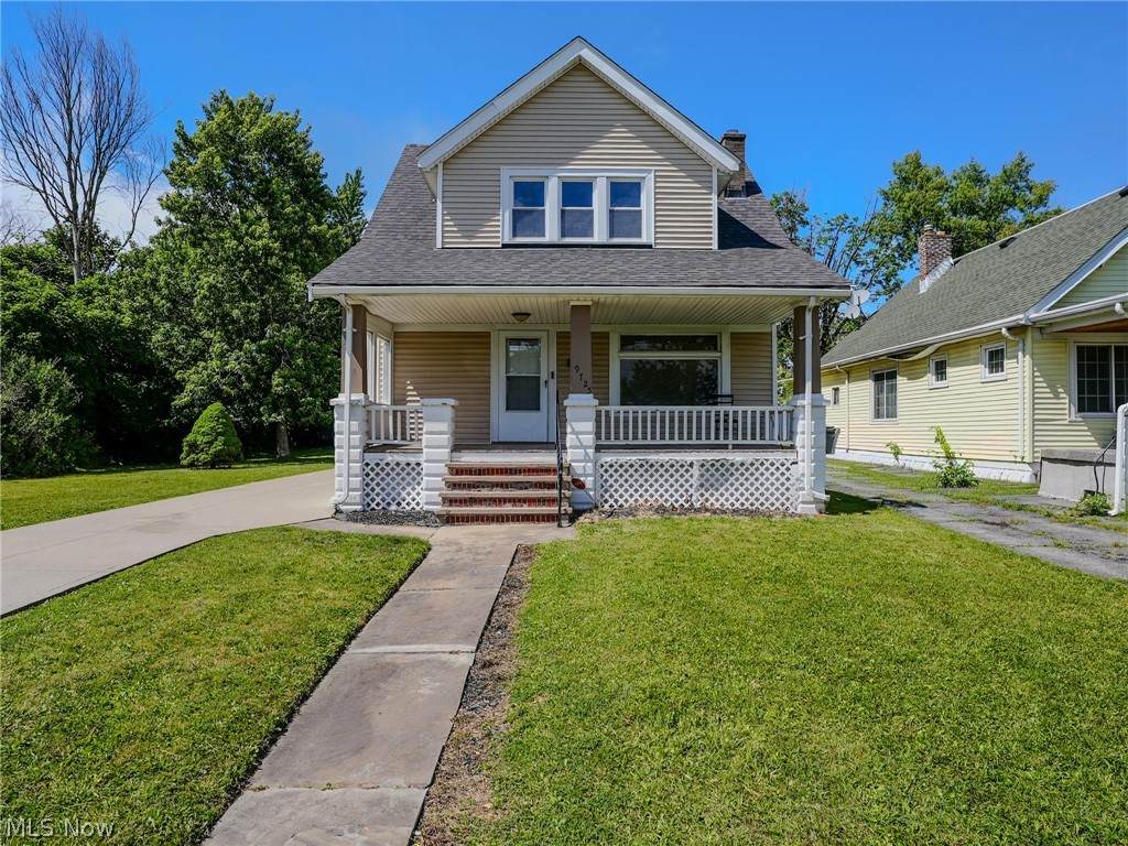 9725 Parkview Avenue - Photo 1