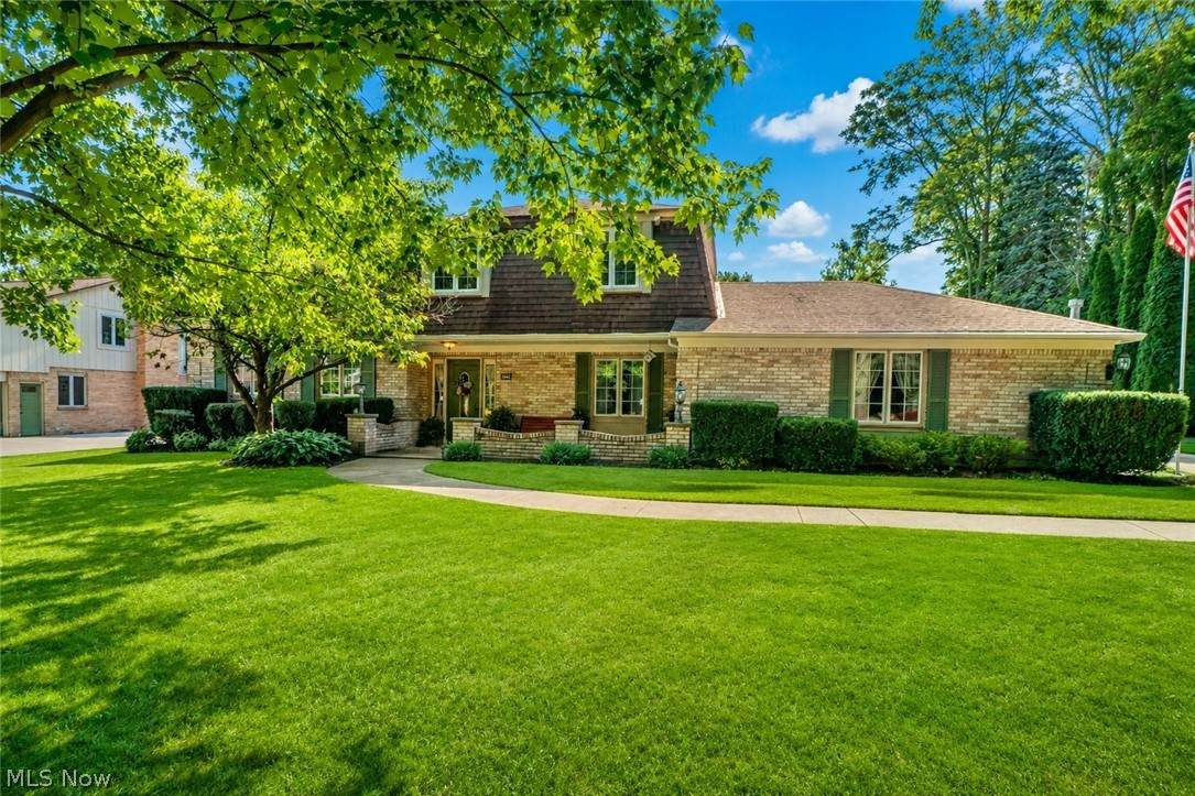 5036 Parkhaven Avenue - Photo 1