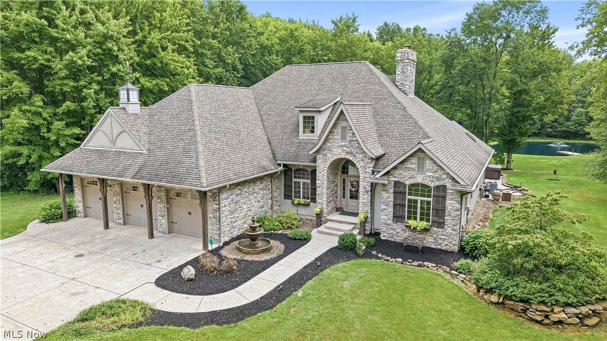 5560 Oak Hill Drive - Photo 1