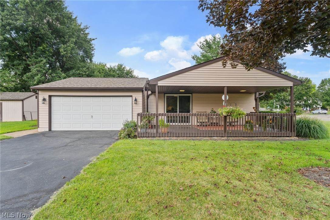 137 Chapel Hill Drive - Photo 1