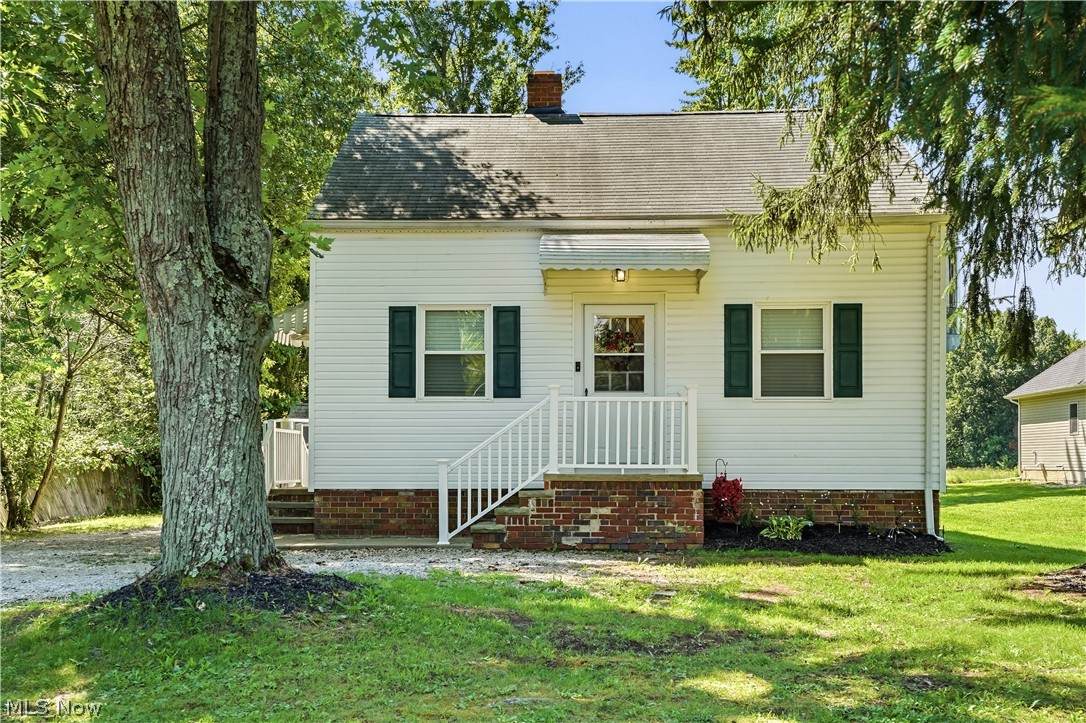 26571 Sprague Road - Photo 1