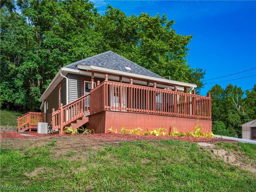 2695 Linden Avenue - Photo 1