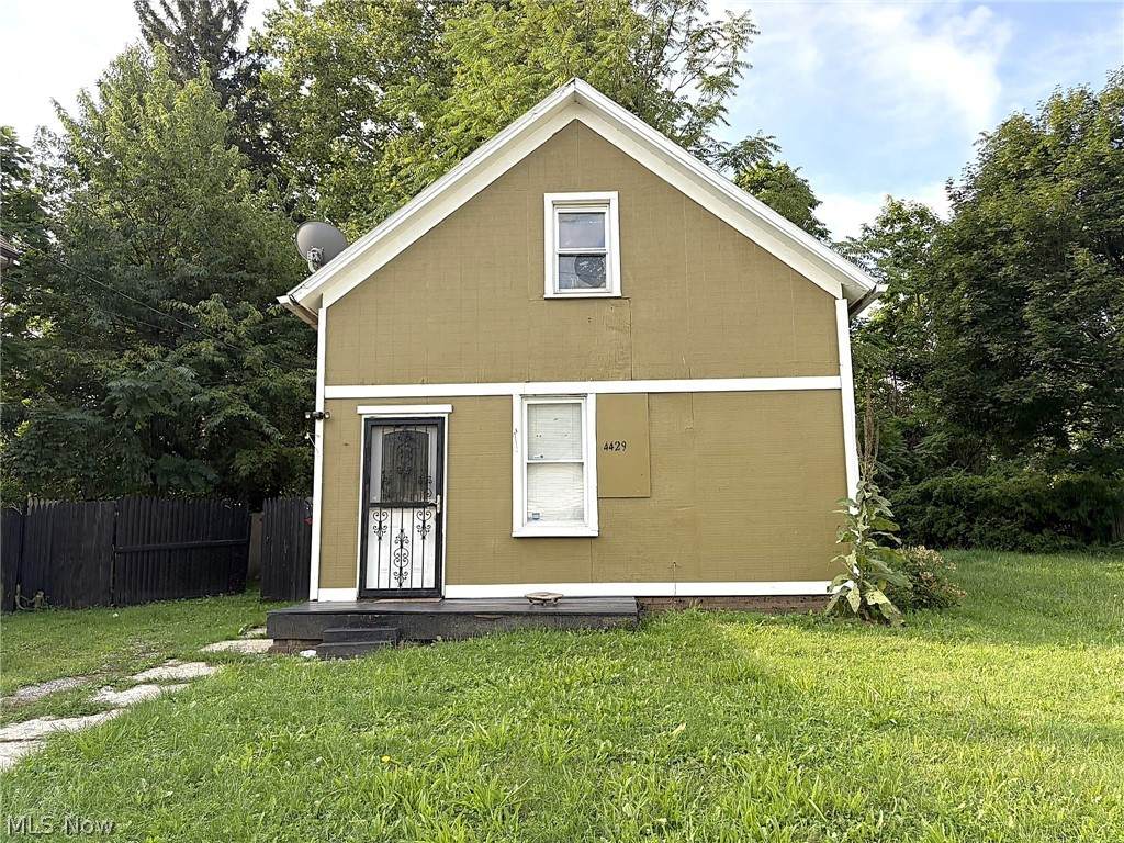 4429 Hyde Avenue - Photo 1