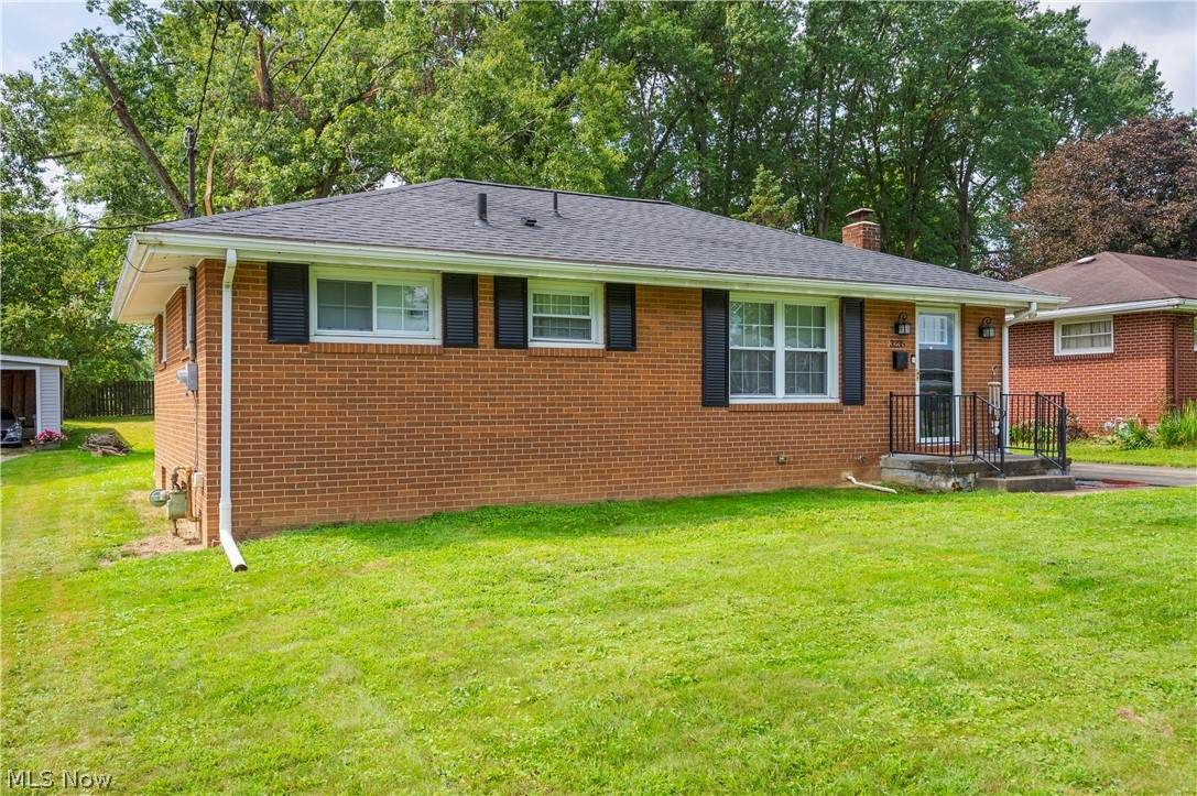 3235 Sunnybrooke - Photo 1