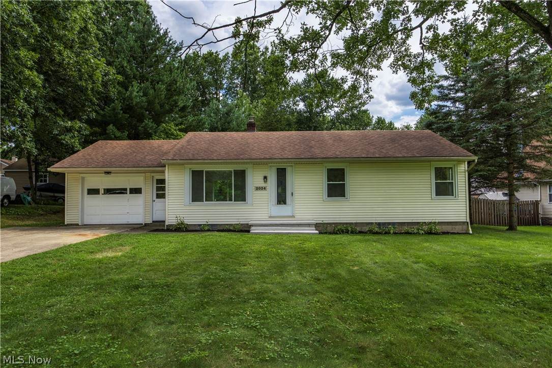 2024 Marhofer Avenue - Photo 1