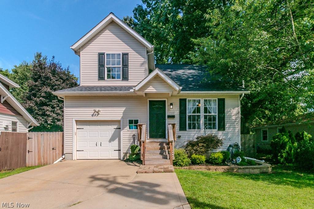 7759 Manor Drive - Photo 1