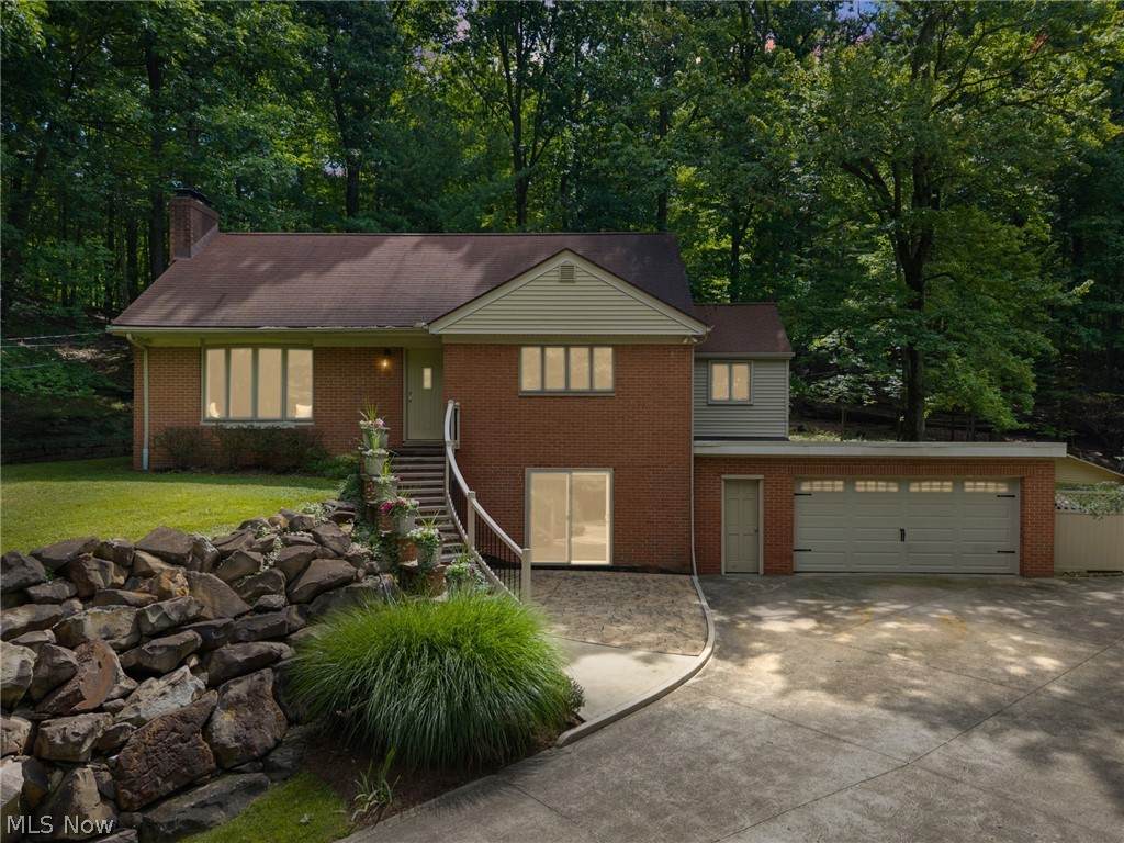 2675 Ridgewood Drive - Photo 1