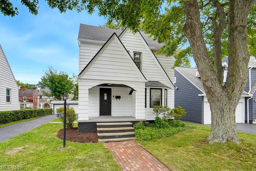 1376 Avondale Road - Photo 1