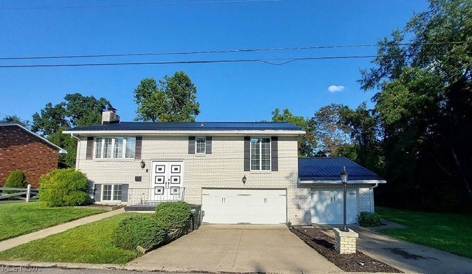 218 West Boulevard - Photo 1