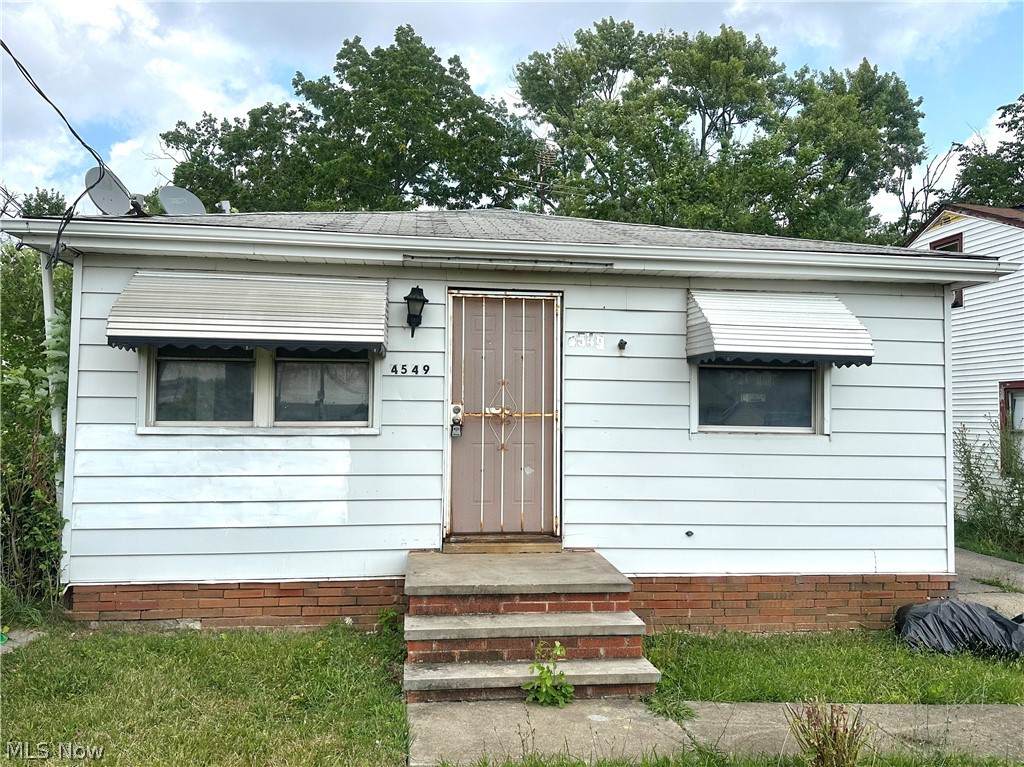 4549 Lee Road - Photo 1