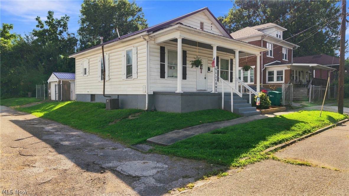 1008 Tefft Street - Photo 1