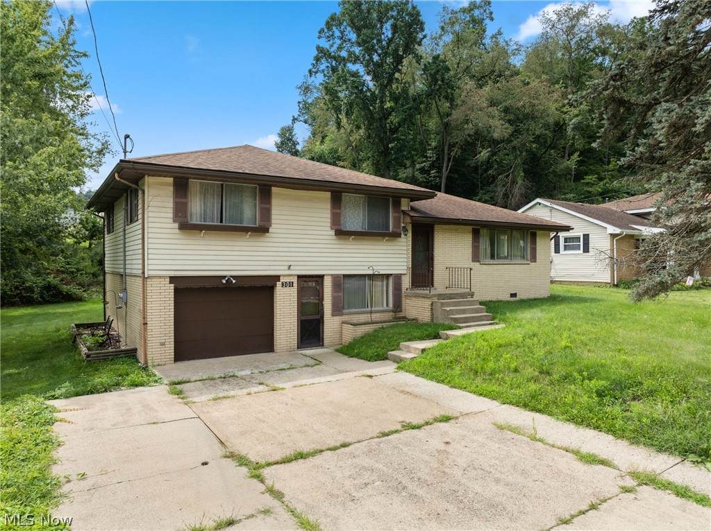 301 Alpine Drive - Photo 1