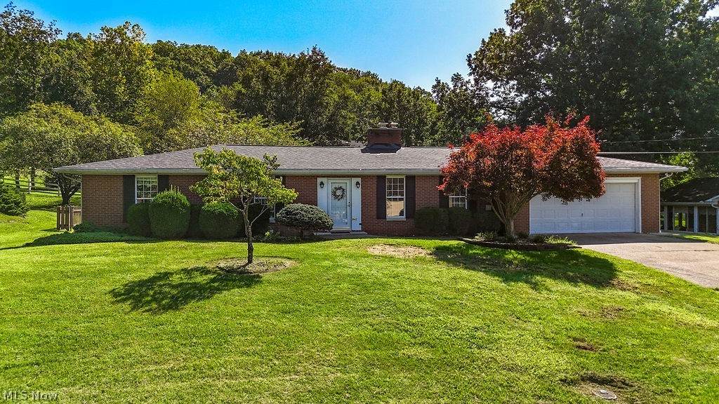 942 Pine Street - Photo 1