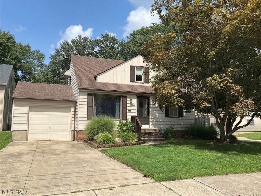 706 North Street - Photo 1