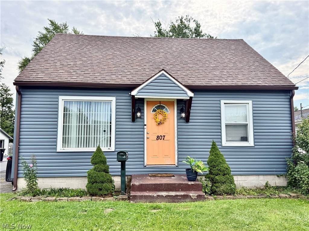 807 Hazelwood Avenue - Photo 1