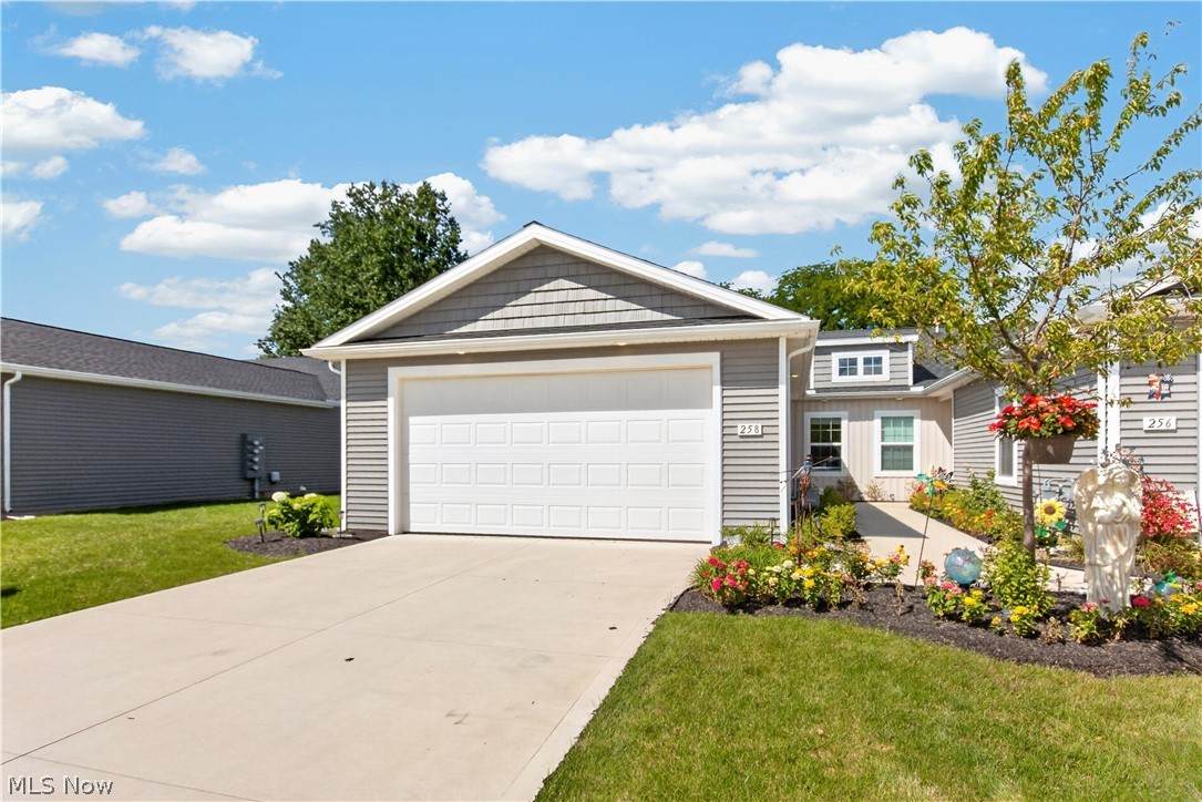 258 Silver Spring Circle - Photo 1