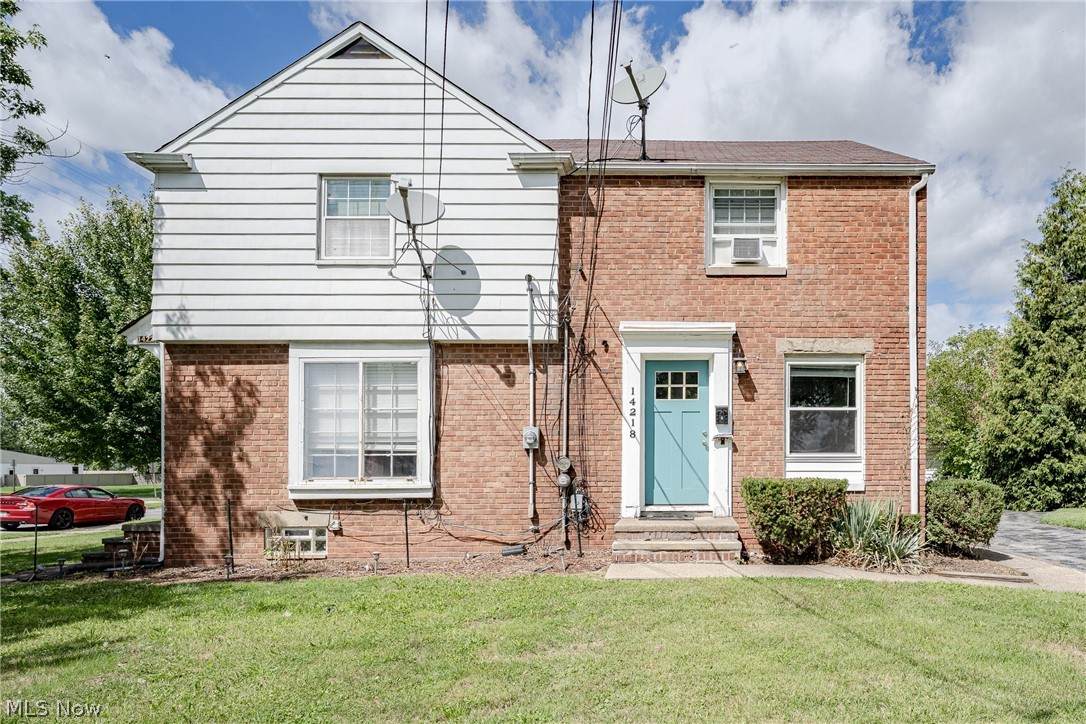 14218 Viola Avenue - Photo 1