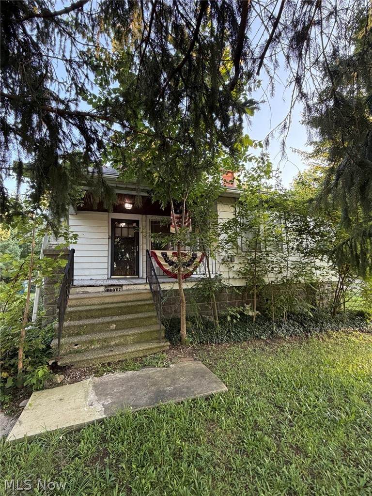 23661 Royalton Road - Photo 1