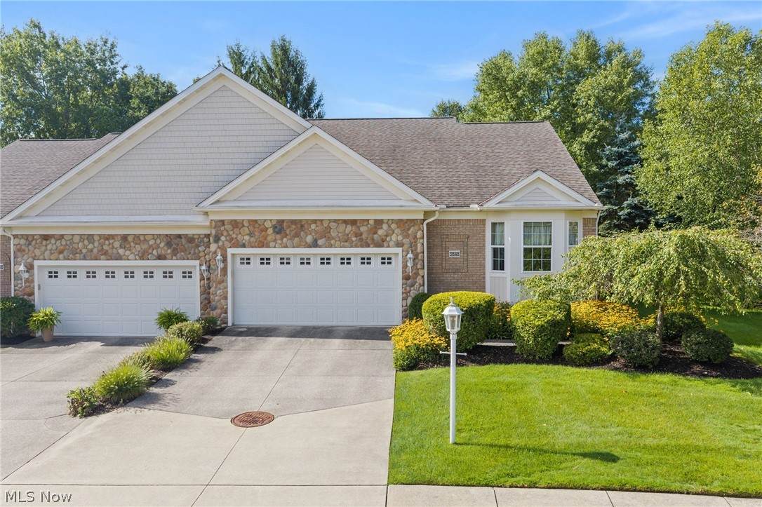 9848 Country Club Circle - Photo 1