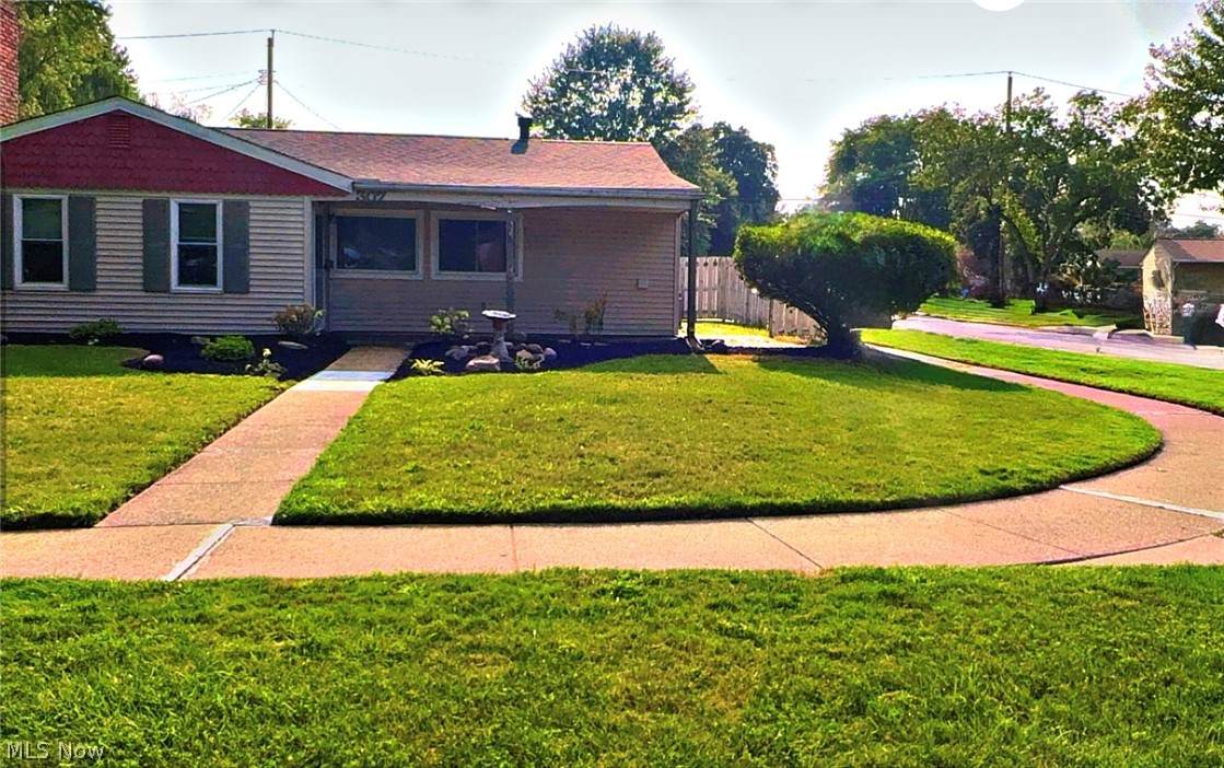307 Rowan Drive - Photo 1
