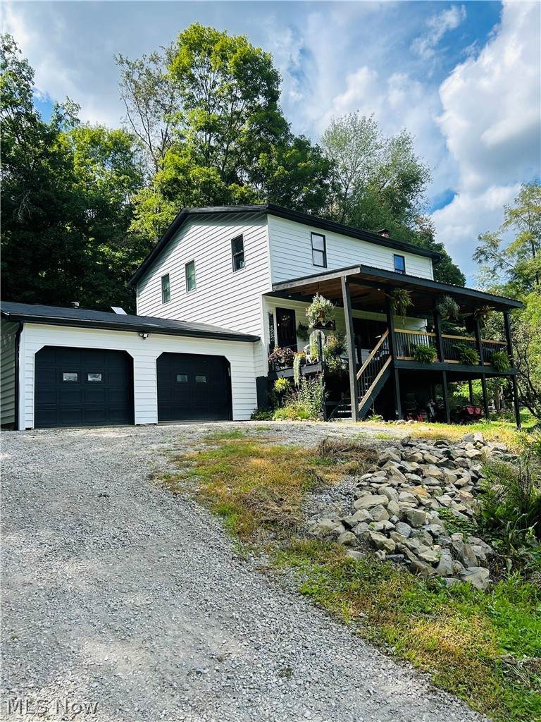 4300 Falls Road - Photo 1